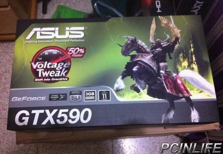 Что внутри коробки ASUS GeForce GTX 590 ?
